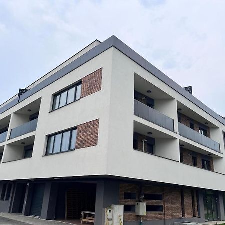 Cluj Airport Apartment Zewnętrze zdjęcie